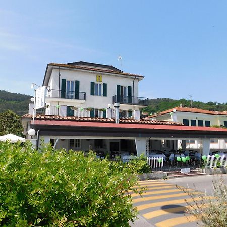 Hotel Garden Bocca Di Magra Exterior foto